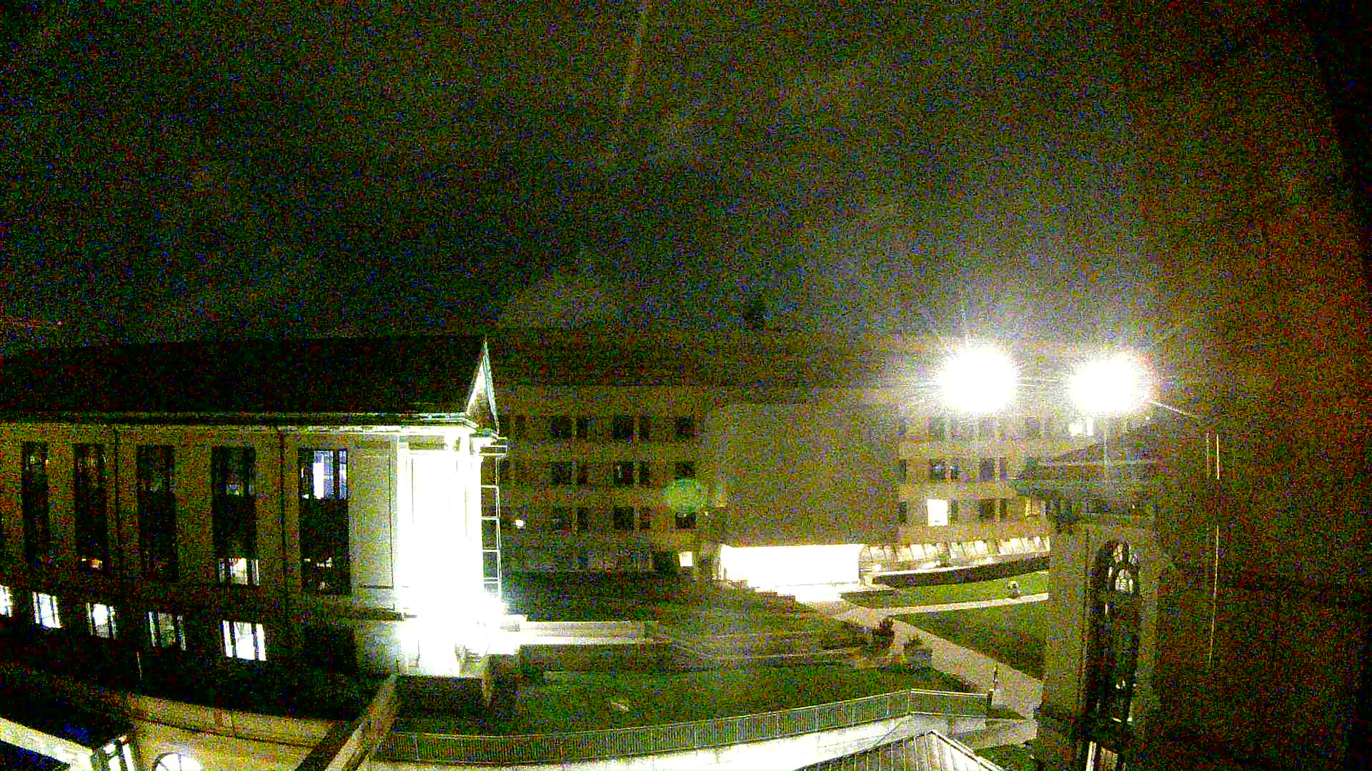 courtyard 2026-07-10_0450Z