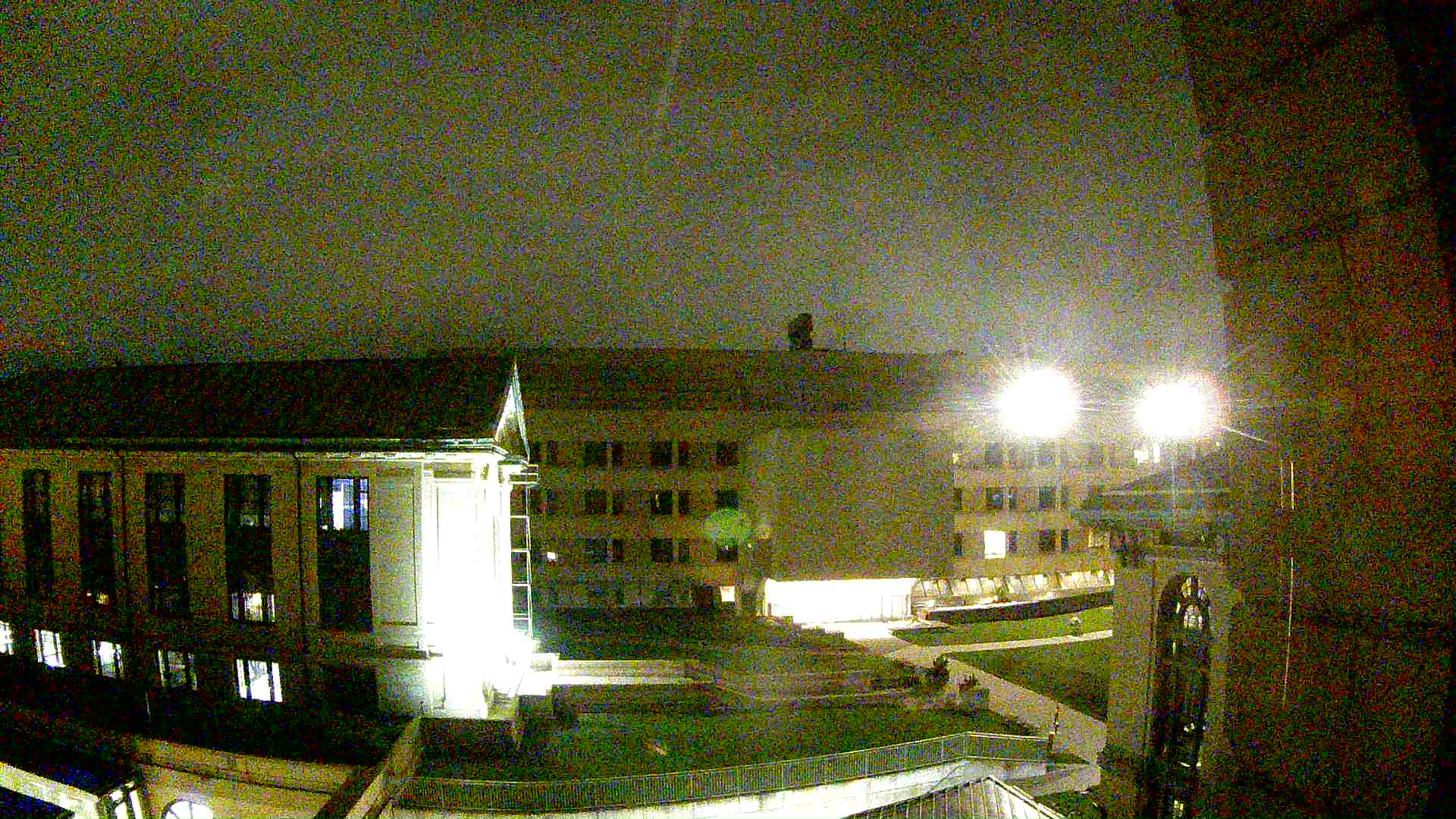 courtyard 2026-07-10_0536Z