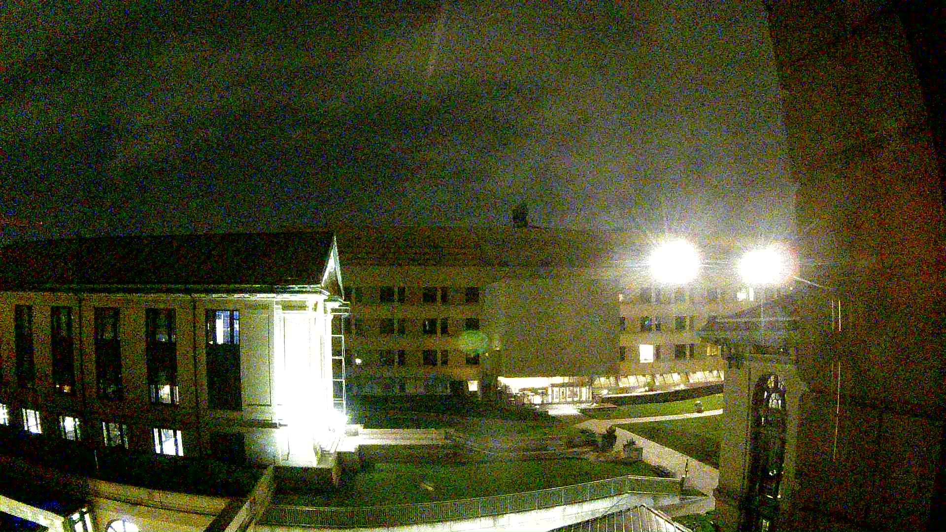 courtyard 2026-07-10_0552Z
