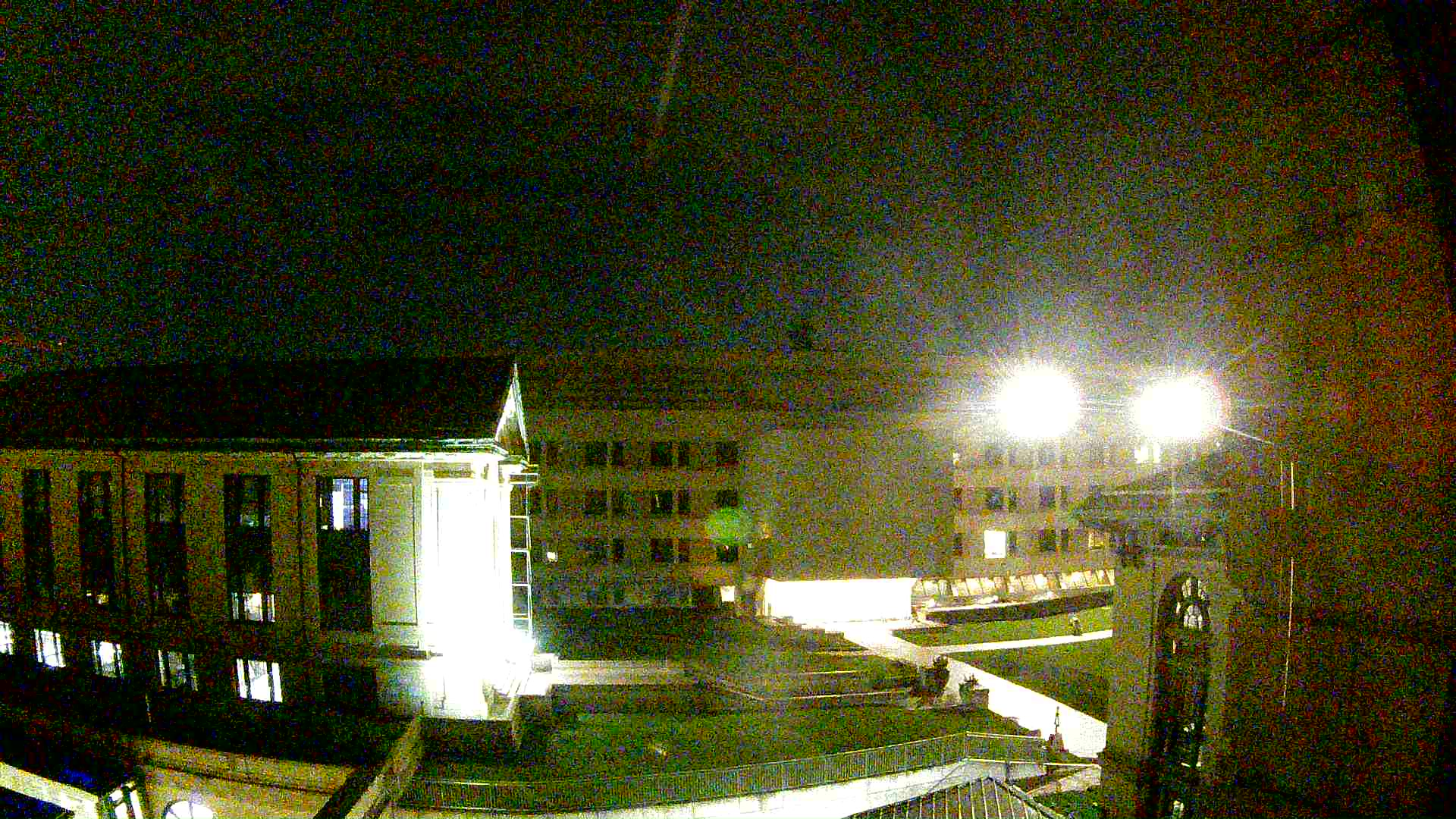 courtyard 2026-07-10_0607Z