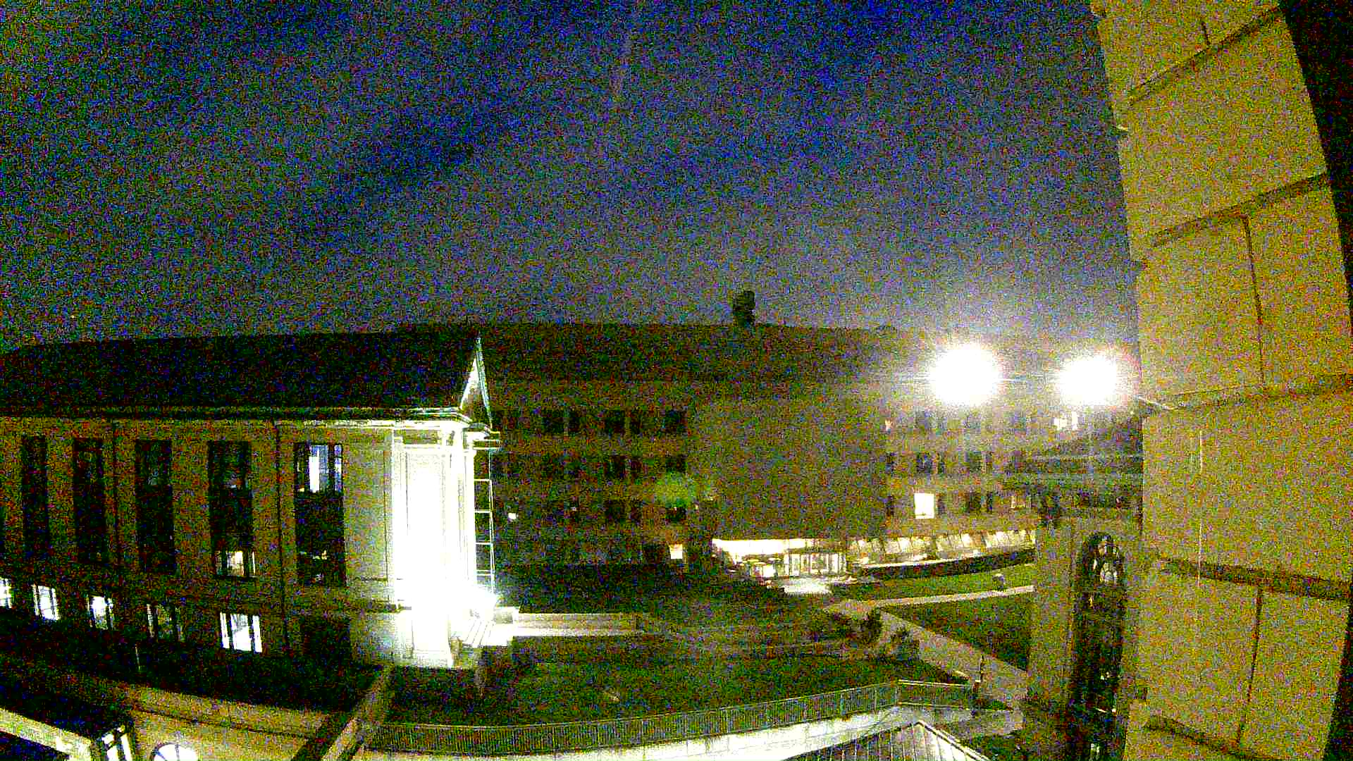 courtyard 2026-07-10_0913Z